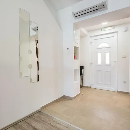 Roko Apartman Rogotin