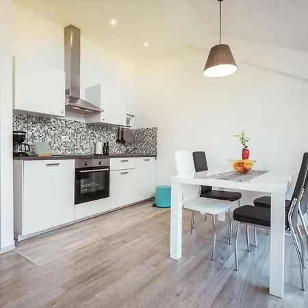 Roko Apartman * Rogotin