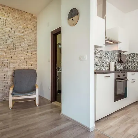 Roko Apartman Apartman