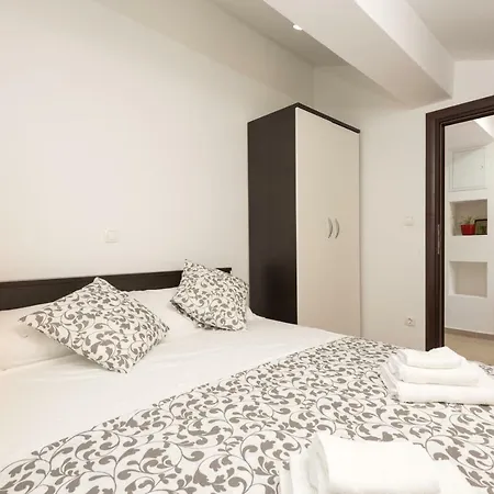 Roko Apartman Rogotin